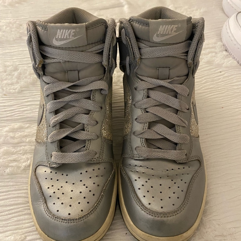 Nike high top shoes